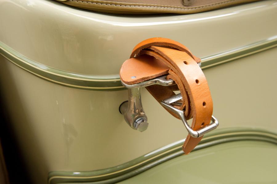 Детали экстерьера Cadillac Series 314 Phaeton 1926 года  (фото 4 из 28)